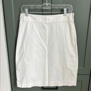 Banana Republic White Pencil Skirt Knee-Length Workwear